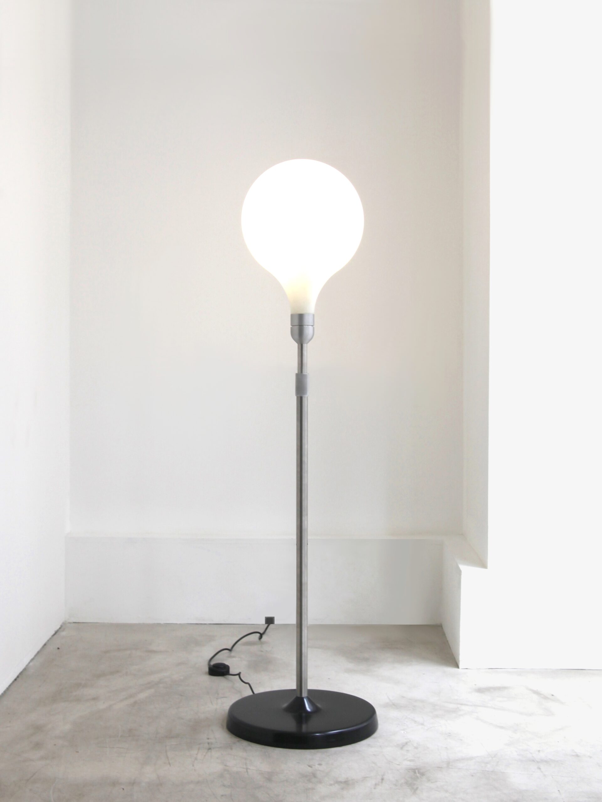 Lampadaire « Diode » – Prototype NEWSON Marc
