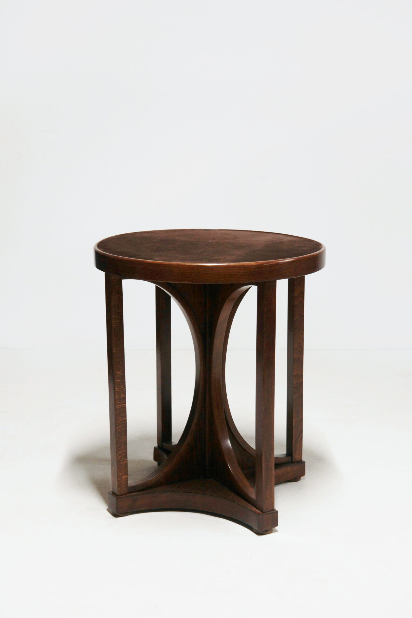 Table d’appoint mod. 428/T, dite « Demi-lune » HOFFMANN Josef