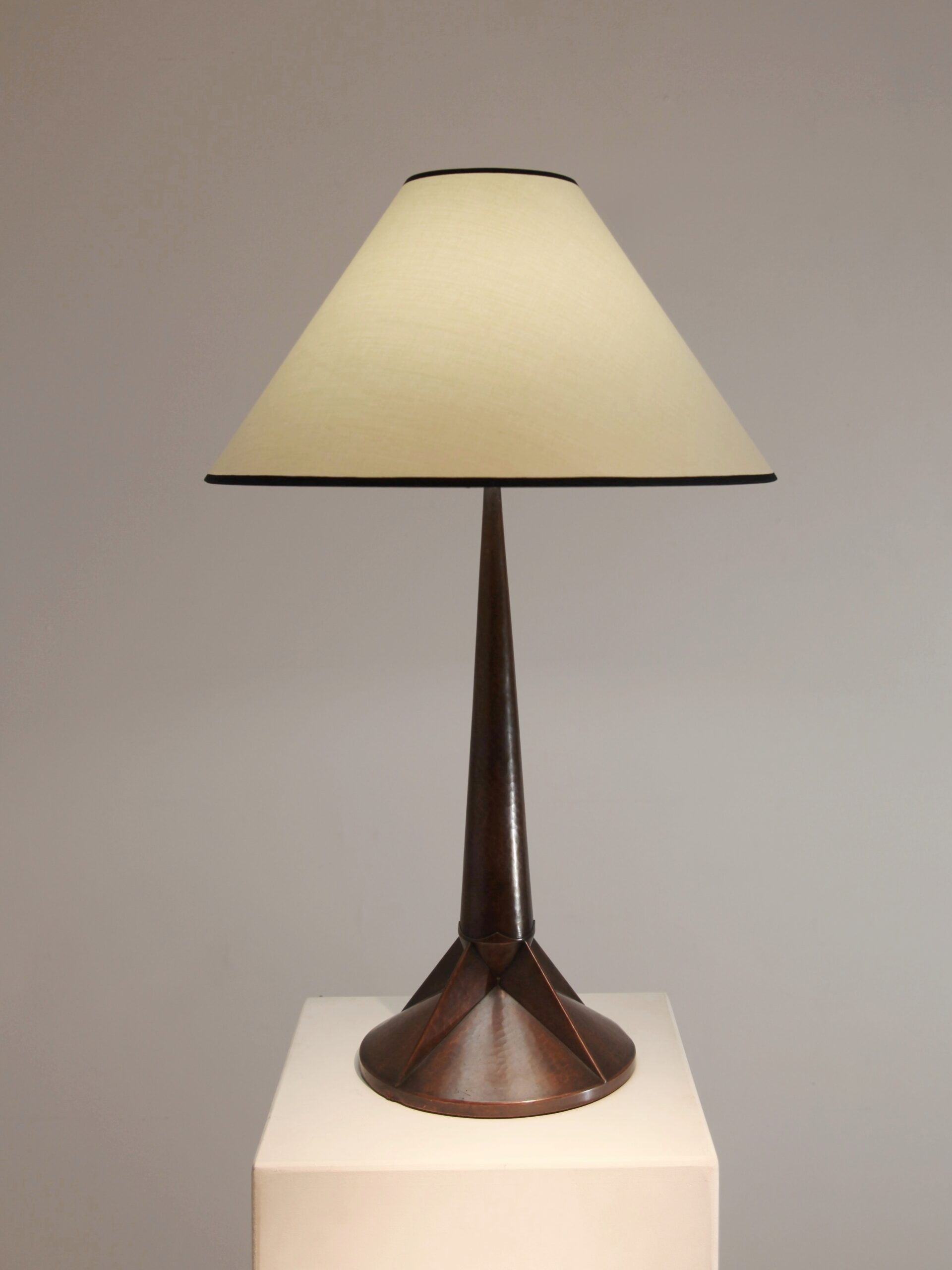 Lampe à poser AGTERBERG Cris